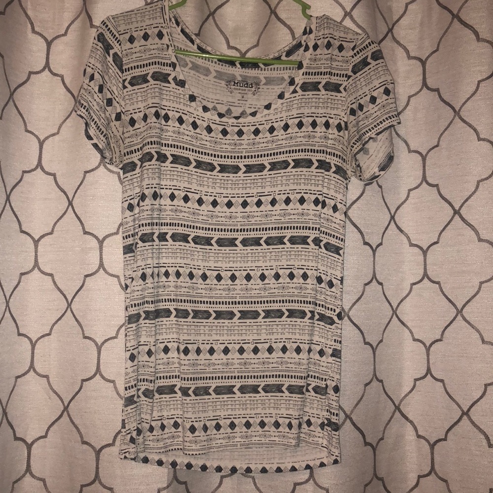 Tee shirt